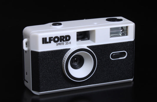 Ilford Sprite 35-II ezüst és fekete filmes fényképezőgép